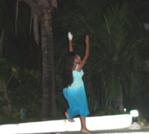 Dancing, free dancing, dancing at the resort, Jamaica, Caribbean, Kind people, Paradise, Island, fun, friends (1)