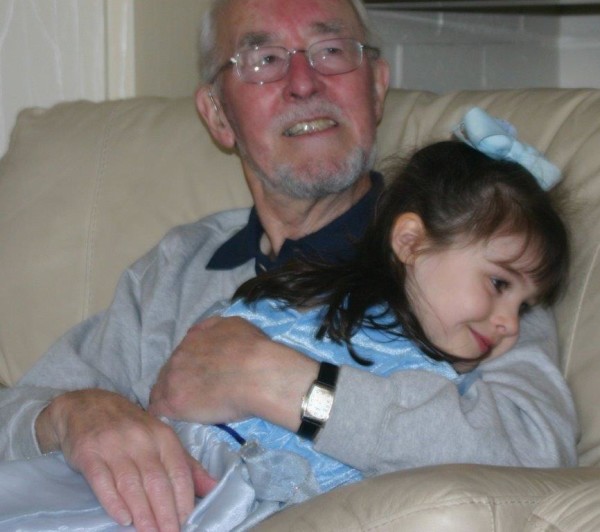 Granddad is loved and missed, loving family, Granddad joins his beloved Grandma, hugs and kisses, grandchildren (39)
