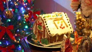 Christmas, gingerbread houses, craft fair, decorations, Christmas tree, Snowy Village (13)