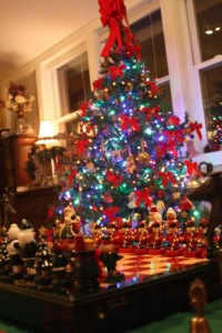 Christmas, gingerbread houses, craft fair, decorations, Christmas tree, Snowy Village (7)