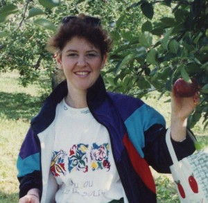Bianca Tyler, best friend in England, Vermont, picking Vermont apples, apple picking
